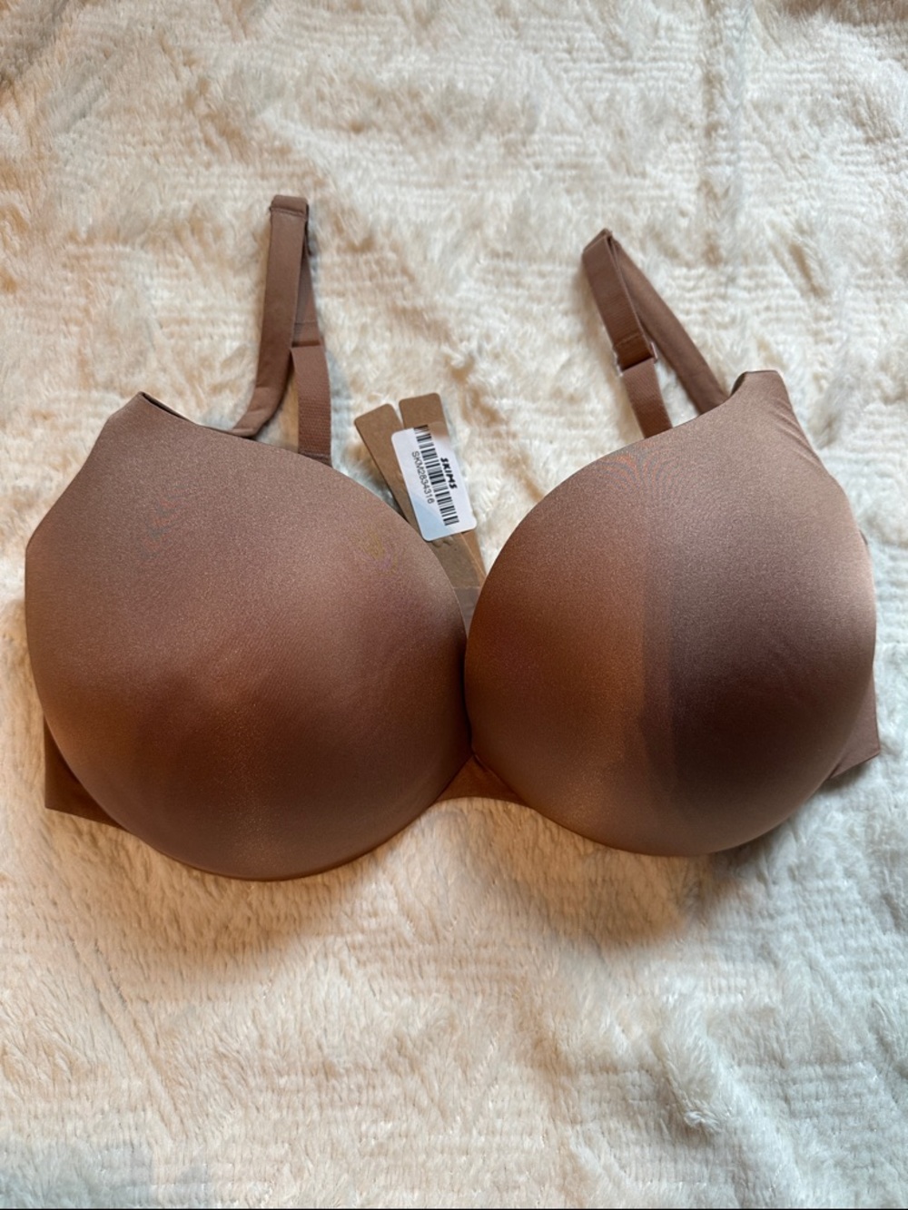 SKIMS Ultimate Push-up Plunge Bra in Sand